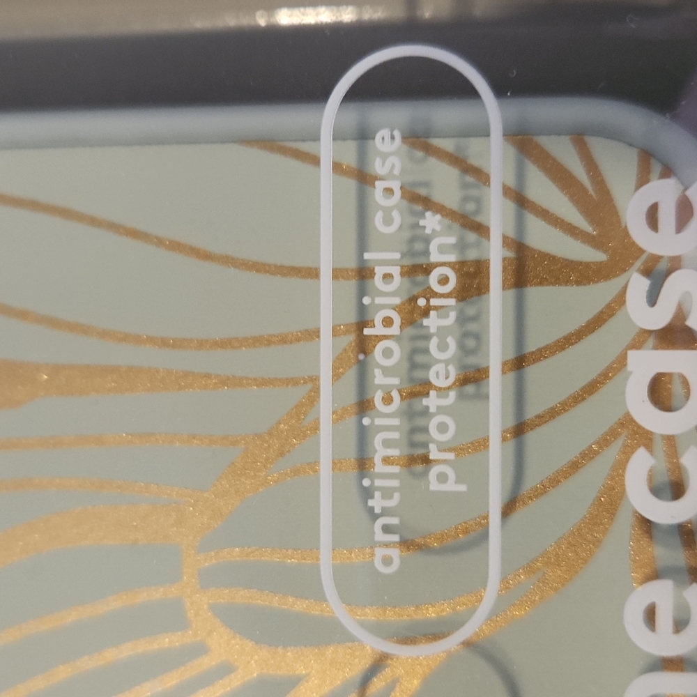Phone case - Picture 3 of 5